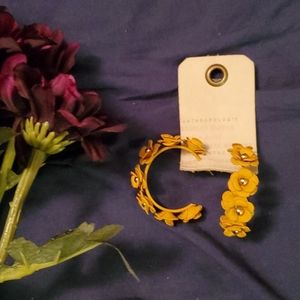 Anthropologie yellow flower earrings NWT!